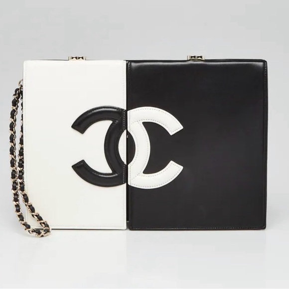 CHANEL Handbags - Chanel Bicolor Split Clutch Bag Two-Tone Black and White Clutch ❤️
